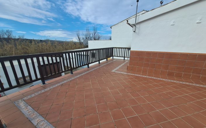 Image No.48-3 Bed House for sale