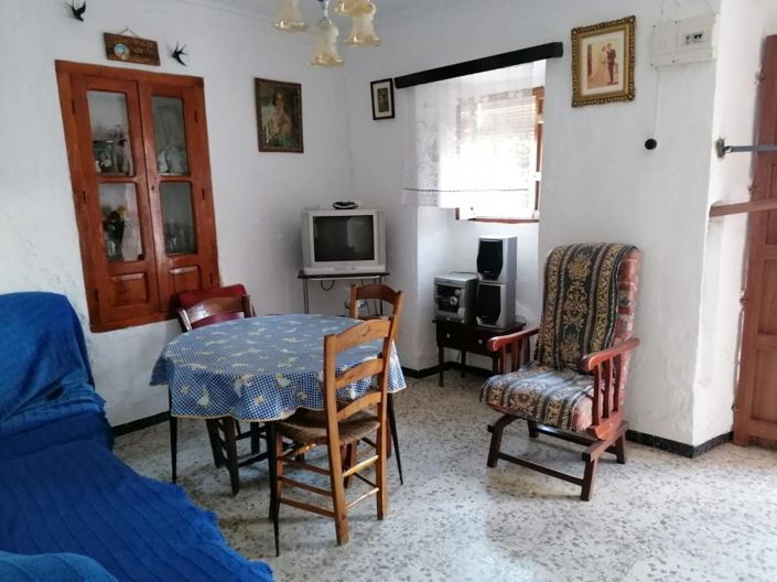 Image No.2-3 Bed House for sale