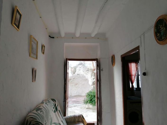 Image No.7-3 Bed House for sale