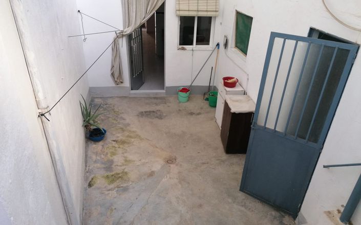 Image No.22-4 Bed House for sale