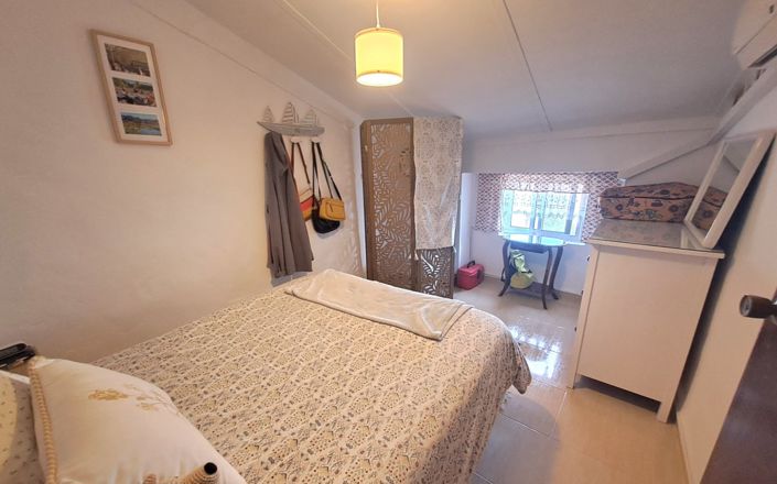 Image No.22-2 Bed House for sale