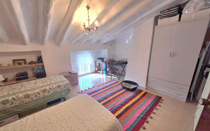 Image No.24-2 Bed House for sale