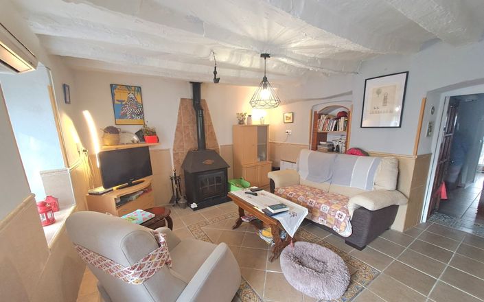 Image No.4-2 Bed House for sale