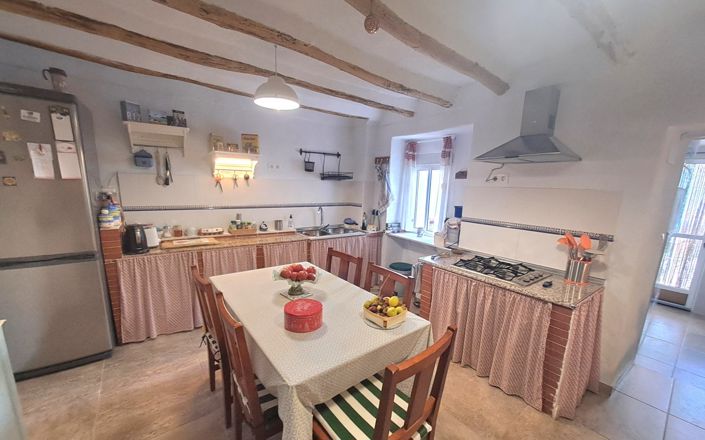 Image No.9-2 Bed House for sale