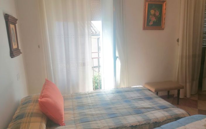 Image No.23-5 Bed House for sale