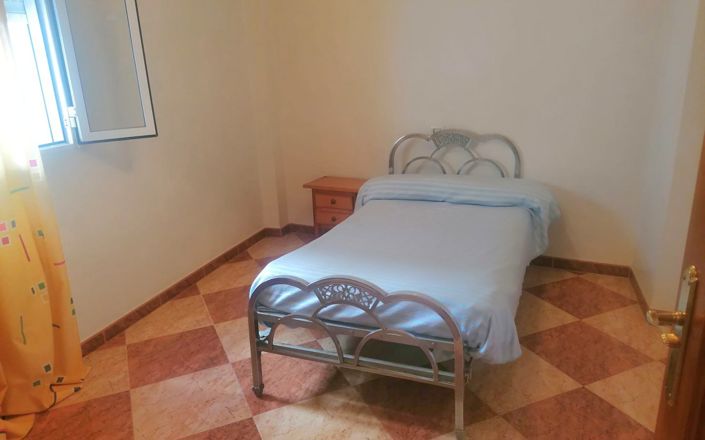 Image No.27-5 Bed House for sale