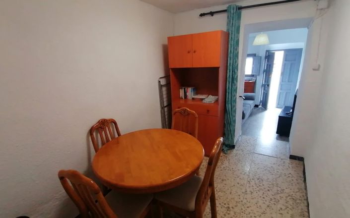 Image No.4-1 Bed House for sale