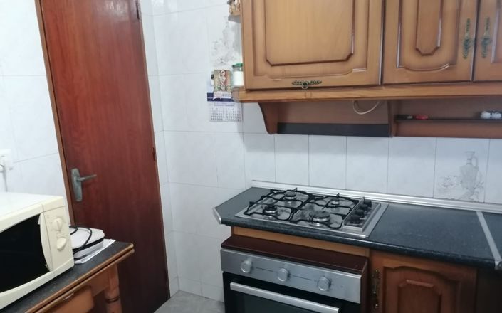 Image No.12-5 Bed House for sale