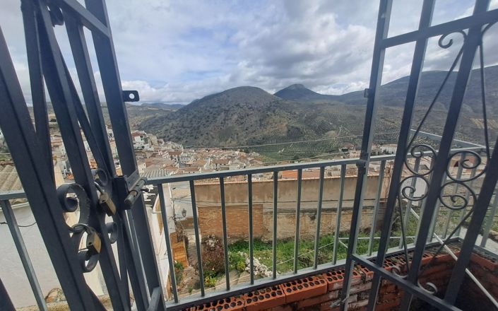 Image No.18-3 Bed House for sale