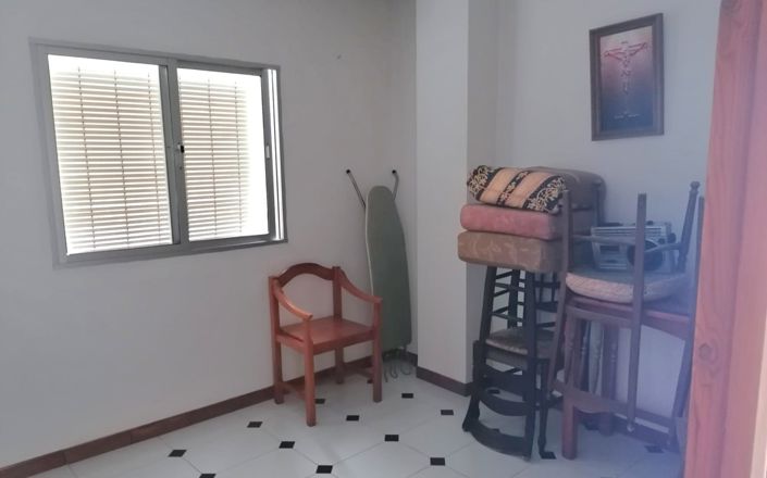 Image No.27-5 Bed House for sale