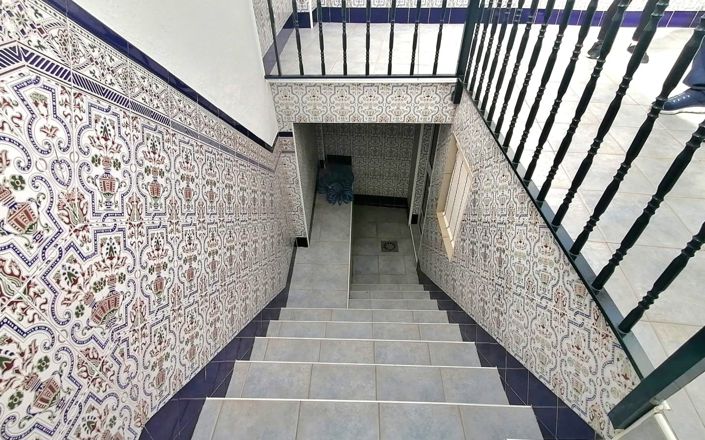 Image No.16-4 Bed House for sale