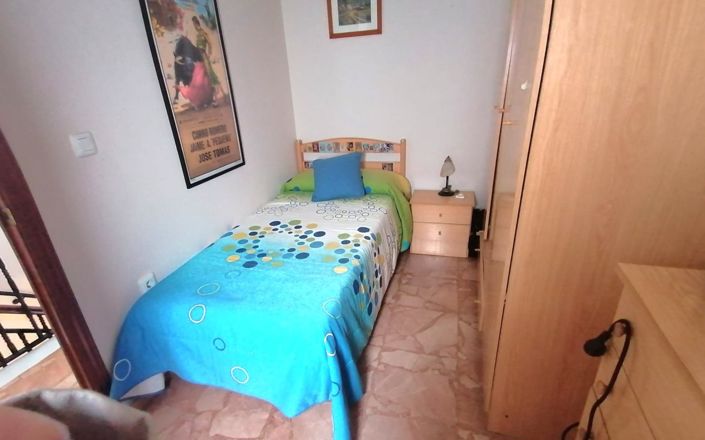 Image No.23-4 Bed House for sale