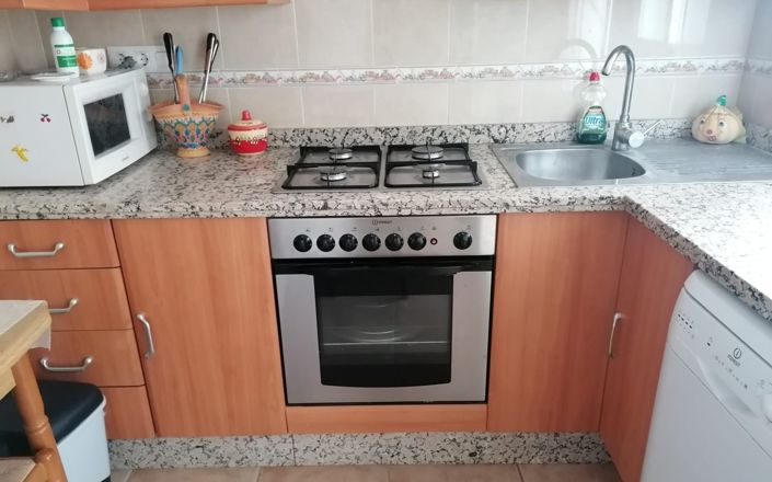 Image No.6-3 Bed House for sale