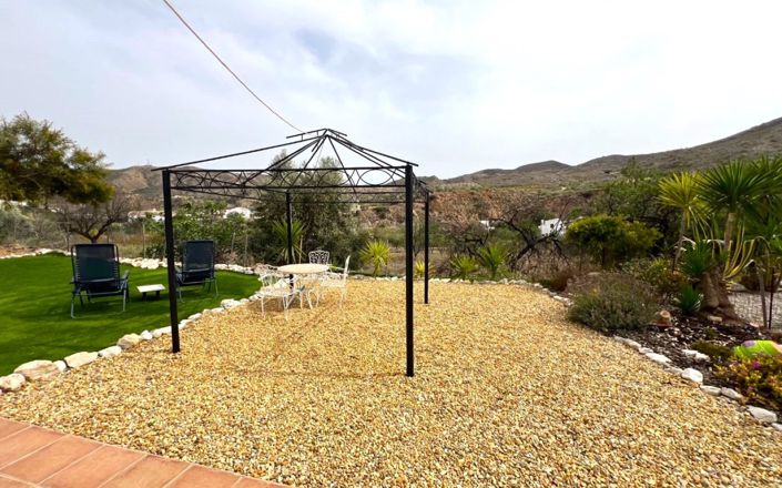 Image No.5-5 Bed House for sale