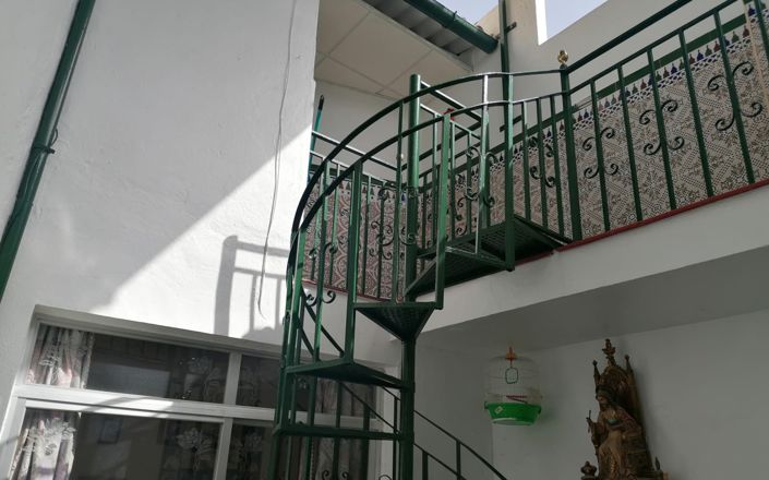 Image No.16-4 Bed House for sale