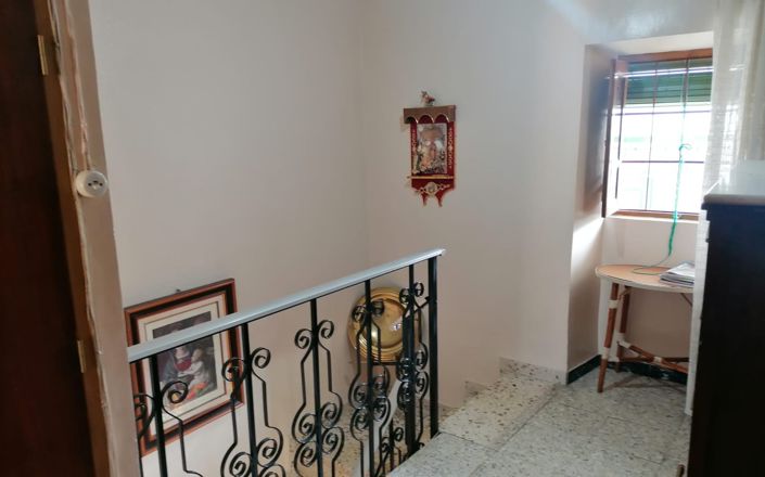 Image No.24-4 Bed House for sale