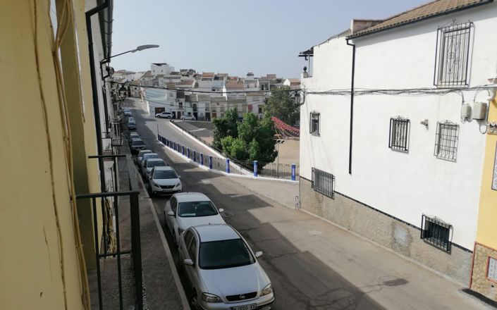 Image No.28-4 Bed House for sale