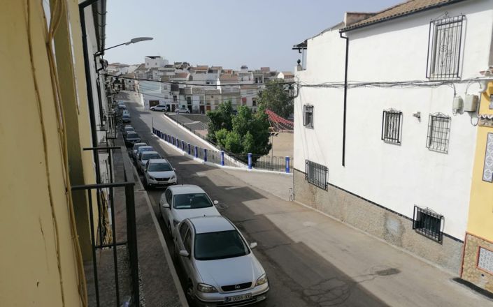 Image No.30-4 Bed House for sale