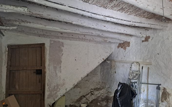 Image No.17-4 Bed House for sale