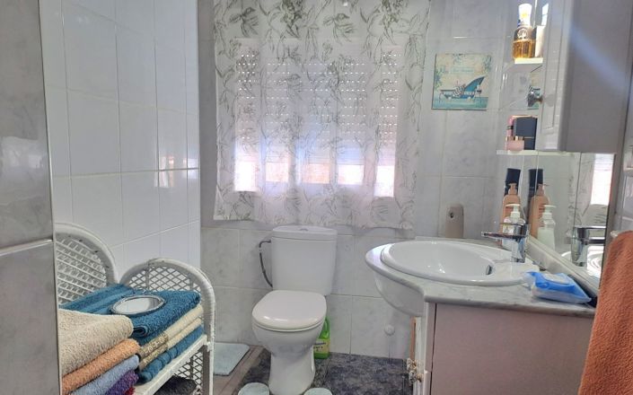 Image No.31-4 Bed House for sale