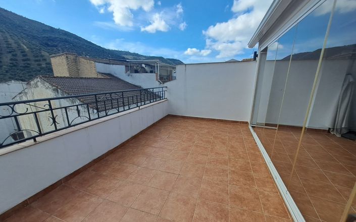 Image No.36-4 Bed House for sale