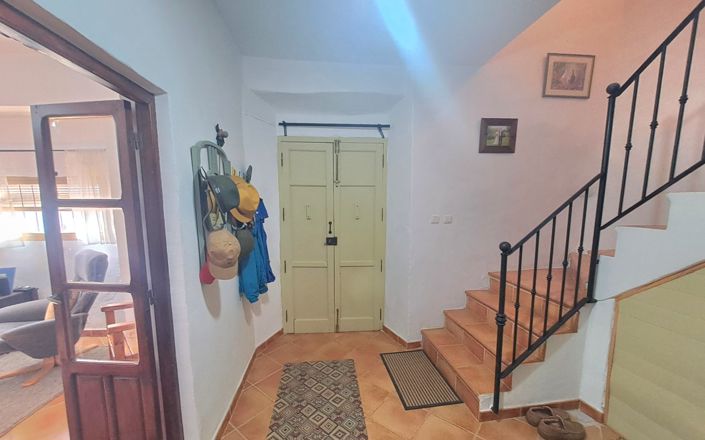 Image No.3-3 Bed House for sale