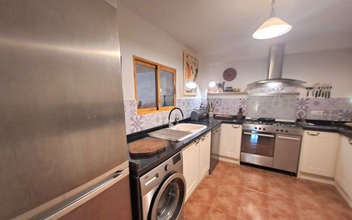 Image No.39-3 Bed House for sale