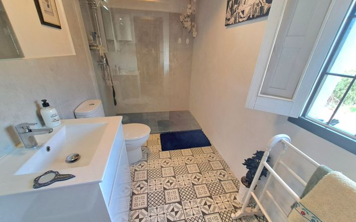 Image No.42-3 Bed House for sale