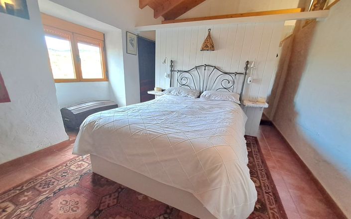 Image No.57-3 Bed House for sale