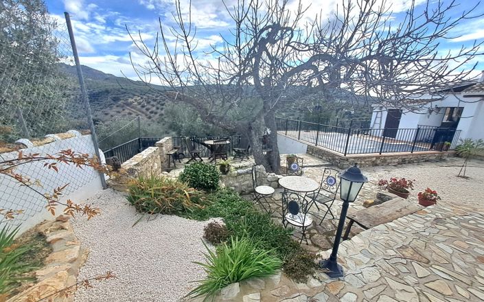 Image No.6-3 Bed House for sale