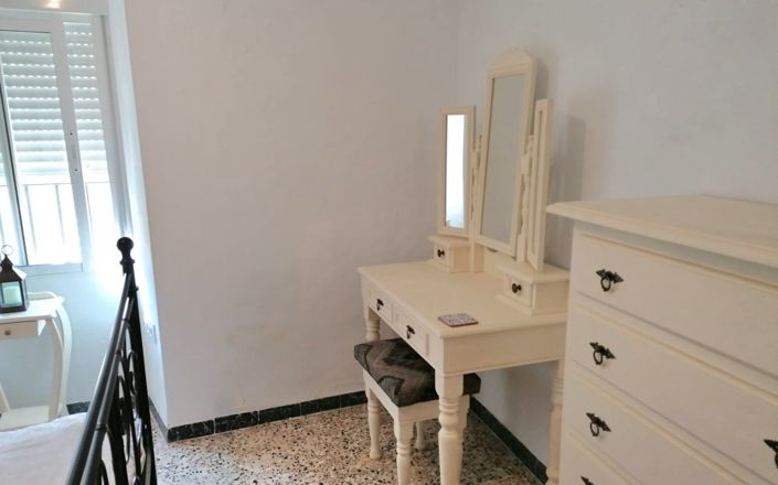 Image No.10-3 Bed House for sale