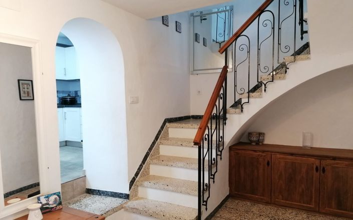 Image No.21-3 Bed House for sale