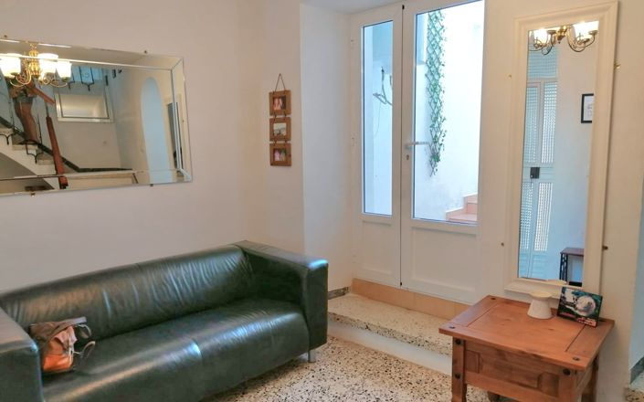 Image No.6-3 Bed House for sale