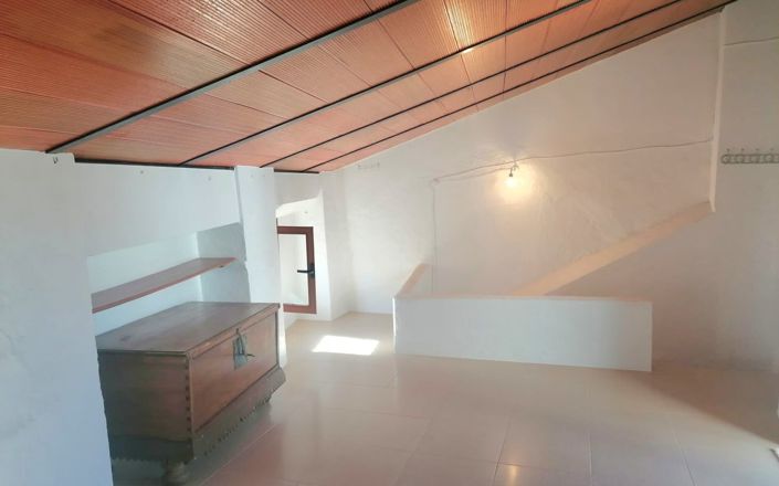 Image No.33-4 Bed House for sale