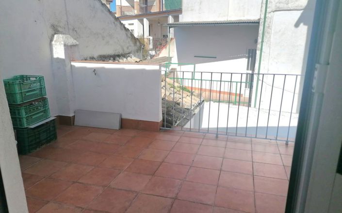 Image No.38-4 Bed House for sale