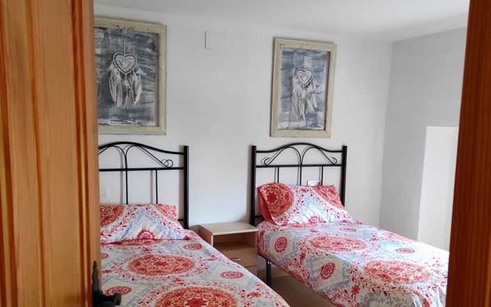 Image No.29-4 Bed House for sale