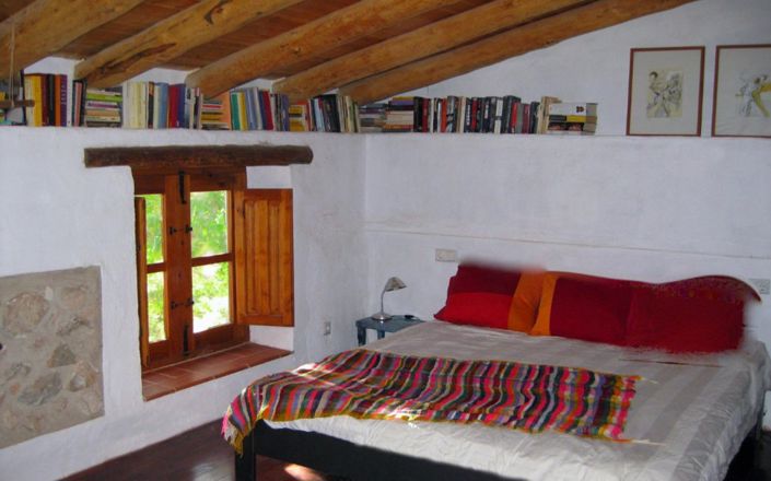 Image No.17-6 Bed House for sale