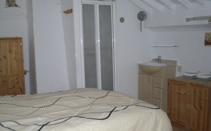 Image No.20-3 Bed House for sale