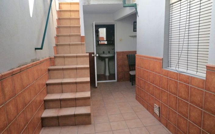 Image No.2-3 Bed House for sale