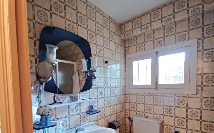 Image No.28-4 Bed House for sale