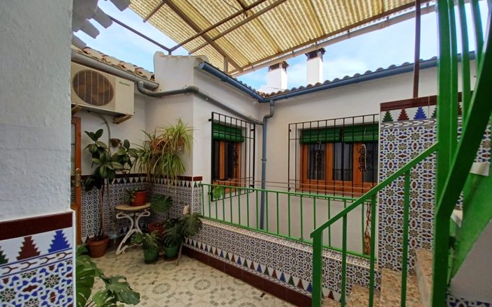 Image No.39-4 Bed House for sale