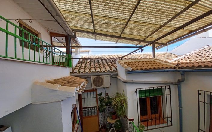 Image No.43-4 Bed House for sale