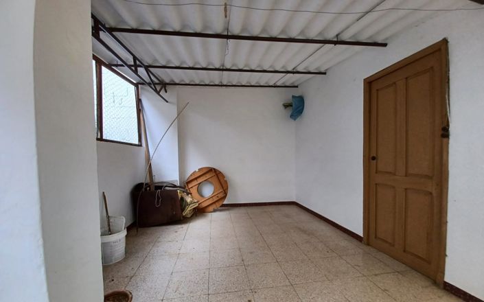 Image No.52-4 Bed House for sale