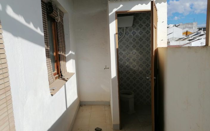 Image No.15-5 Bed House for sale