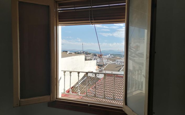 Image No.28-5 Bed House for sale