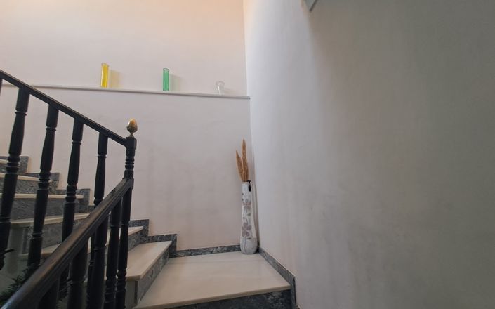 Image No.19-5 Bed House for sale