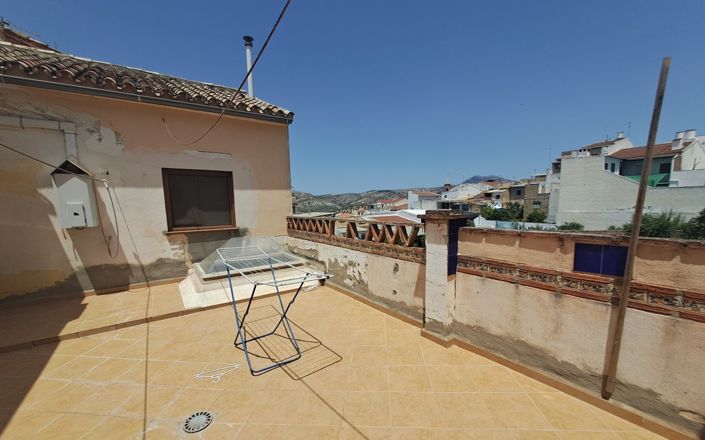 Image No.21-5 Bed House for sale