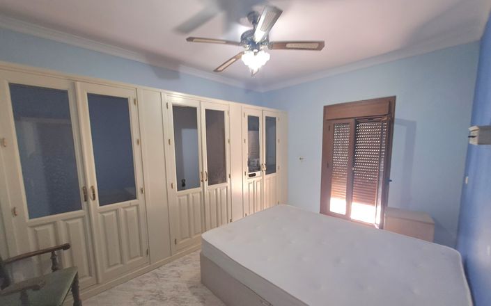 Image No.32-5 Bed House for sale