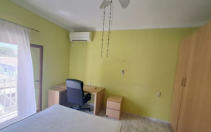 Image No.38-5 Bed House for sale