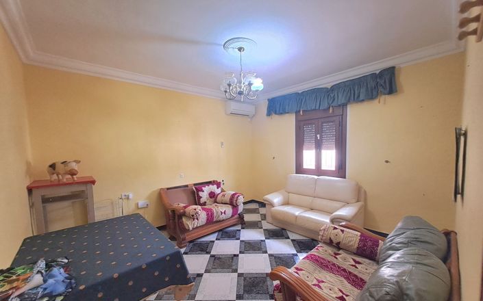 Image No.5-5 Bed House for sale